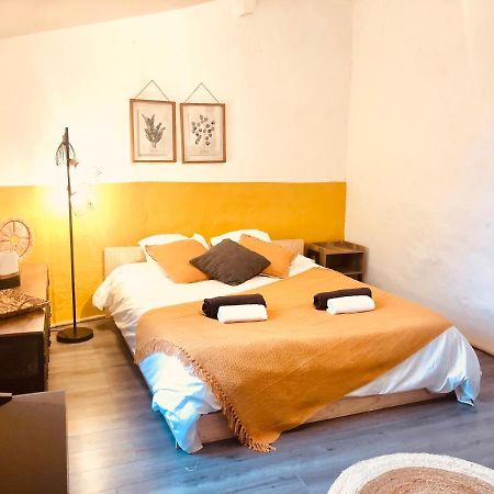 شقة Casa Amarilla Avec Exterieur نيم المظهر الخارجي الصورة